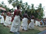 Shinkari melam being performed at Tattamangalam Sree Kurumbakavu inconnection with VISHUVELA 2006