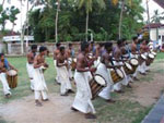 Shinkari melam being performed at Tattamangalam Sree Kurumbakavu inconnection with VISHUVELA 2006
