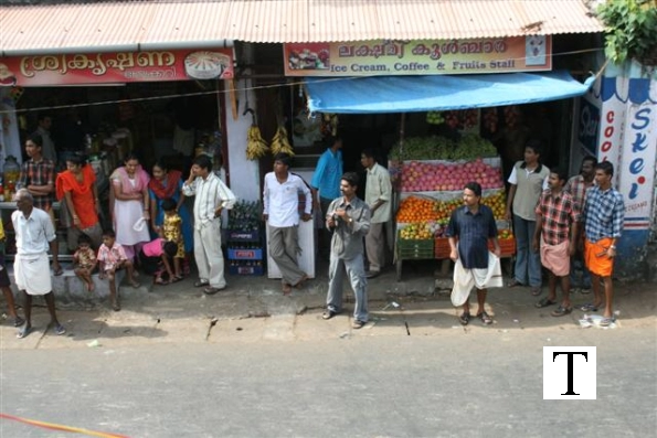 2007-kuthiravela-angadivela_1120-small-