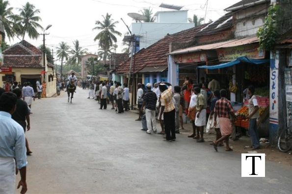 2007-kuthiravela-angadivela_1144-small-