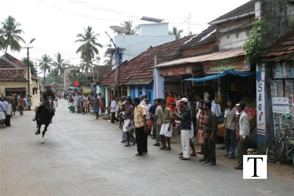 2007-kuthiravela-angadivela_1152-small-