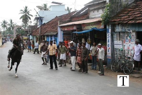 2007-kuthiravela-angadivela_1153-small-