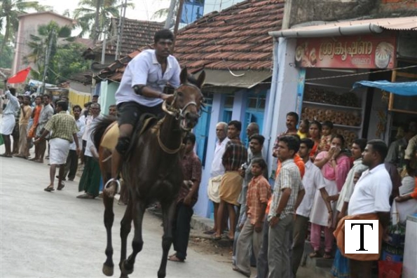 2007-kuthiravela-angadivela_1156-small-