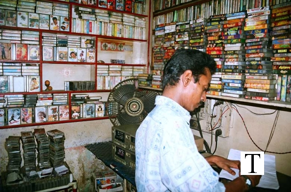 2004-shops-tattamangalam622004-shops-tattamangalam002004-shops-tattamangalam6